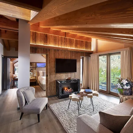 Le Massif & The Leading Of The World Hotell 5*