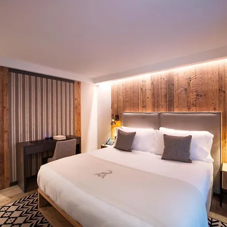 Hotell Le Massif & The Leading Of The World 5*