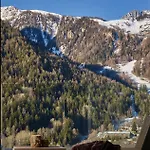 Le Massif & The Leading Of The World Szálloda 5*