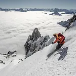 Le Massif & The Leading Of The World Szálloda 5*