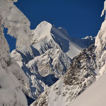 Pestana Le Massif Courmayeur, Hotel & Lodge - Leading Hotels Of The World