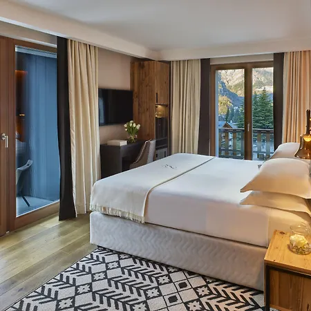 Le Massif & The Leading Of The World 5* Courmayeur