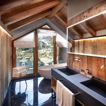 Le Massif & The Leading Of The World 5* Courmayeur