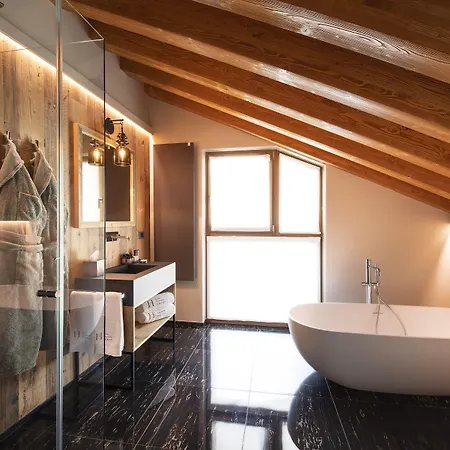 Le Massif & The Leading Of The World 5* Courmayeur