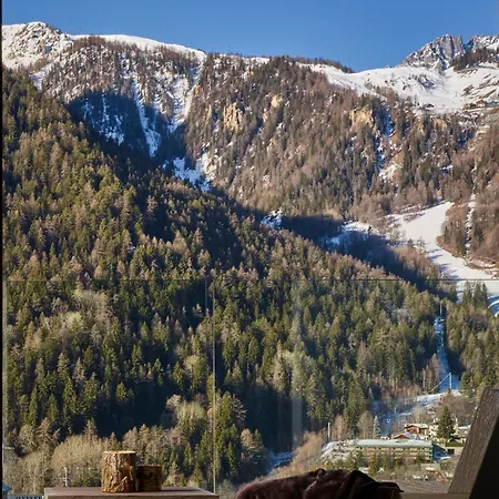 Le Massif & - The Leading Of The World Szálloda 5*