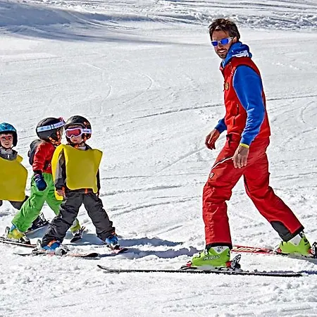 Le Massif & - The Leading Of The World Hotel
