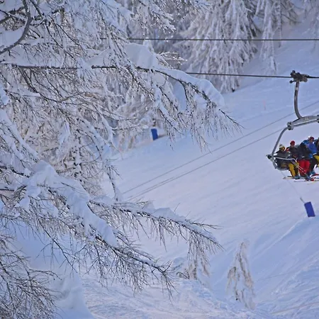 Le Massif & The Leading Of The World Hotel 5*