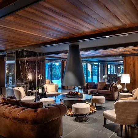 Szálloda Le Massif & - The Leading Of The World 5*