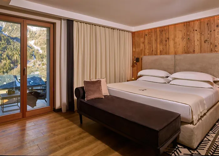 Le Massif & The Leading Of The World 5*