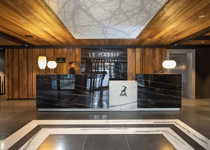 Le Massif & The Leading Of The World Hotel